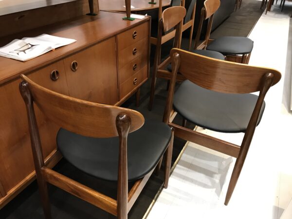 PARKER 107 SPADE BACK (Set of 4 Chairs)