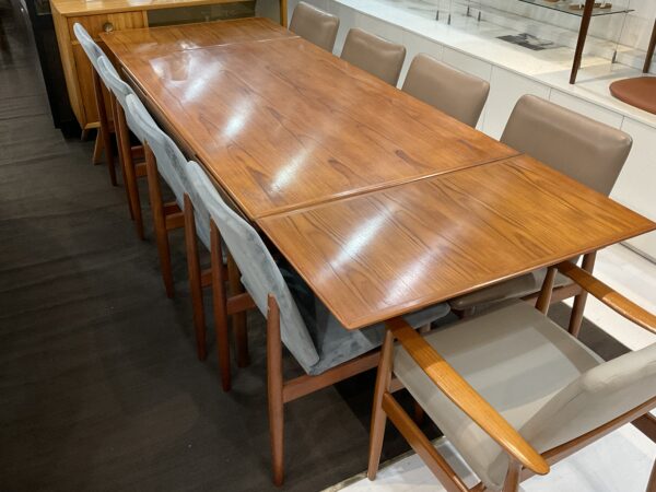 Johannes Andersen Extendable Table