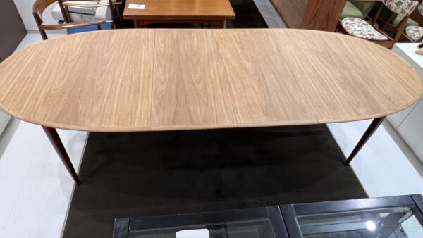 Parker Largest Extendable Dining Table - Image 3