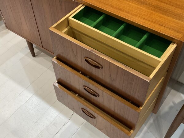 Small Chiswell Sideboard - Image 5