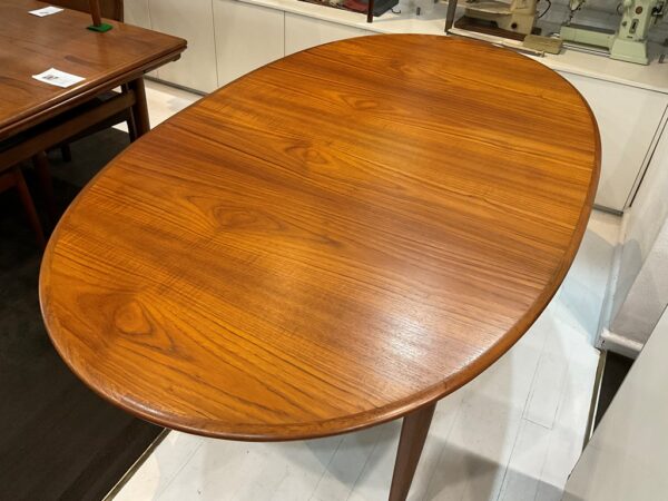 Authentic Parker Oval Dining Table