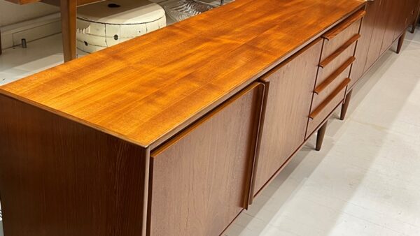 Parker Lip-Handle Sideboard - Image 6