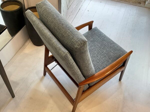 Genuine Parker RECLINER armchair - Image 2