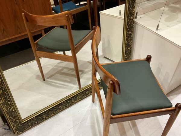 PARKER NORDIC Chairs (6 including 2 Carvers) - Image 3
