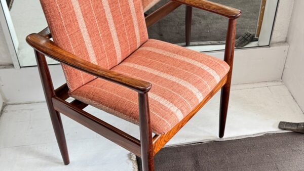 Mid-century Occasional Chair - Image 3