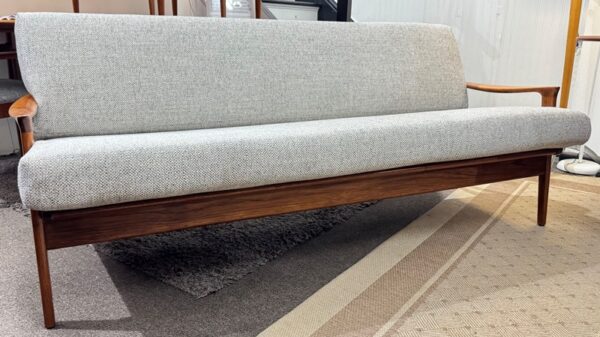 Genuine Parker Low Line 3-seater Sofa 1960’s - Image 7