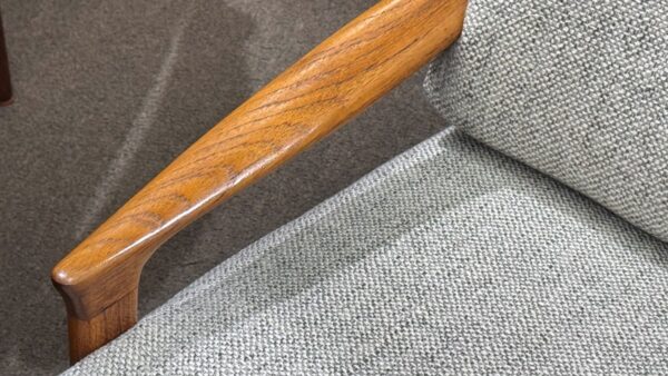 Genuine Parker Low Line 3-seater Sofa 1960’s - Image 5