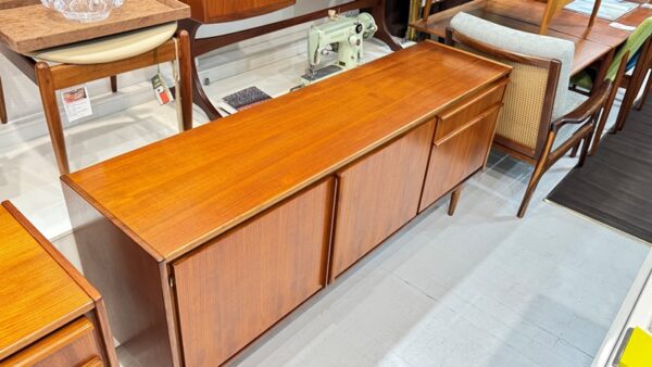 Parker Lip-Handle/BAR Sideboard - Image 4